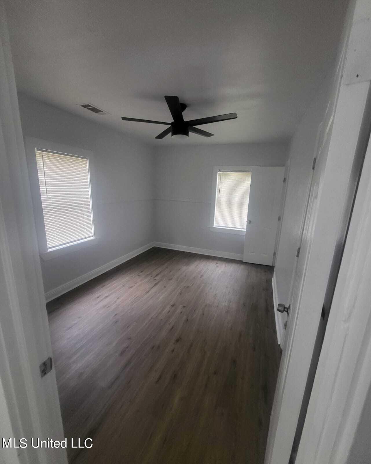 4222 Chennault Avenue Jackson, MS 39209 - Photo 4 of 8 Bedroom