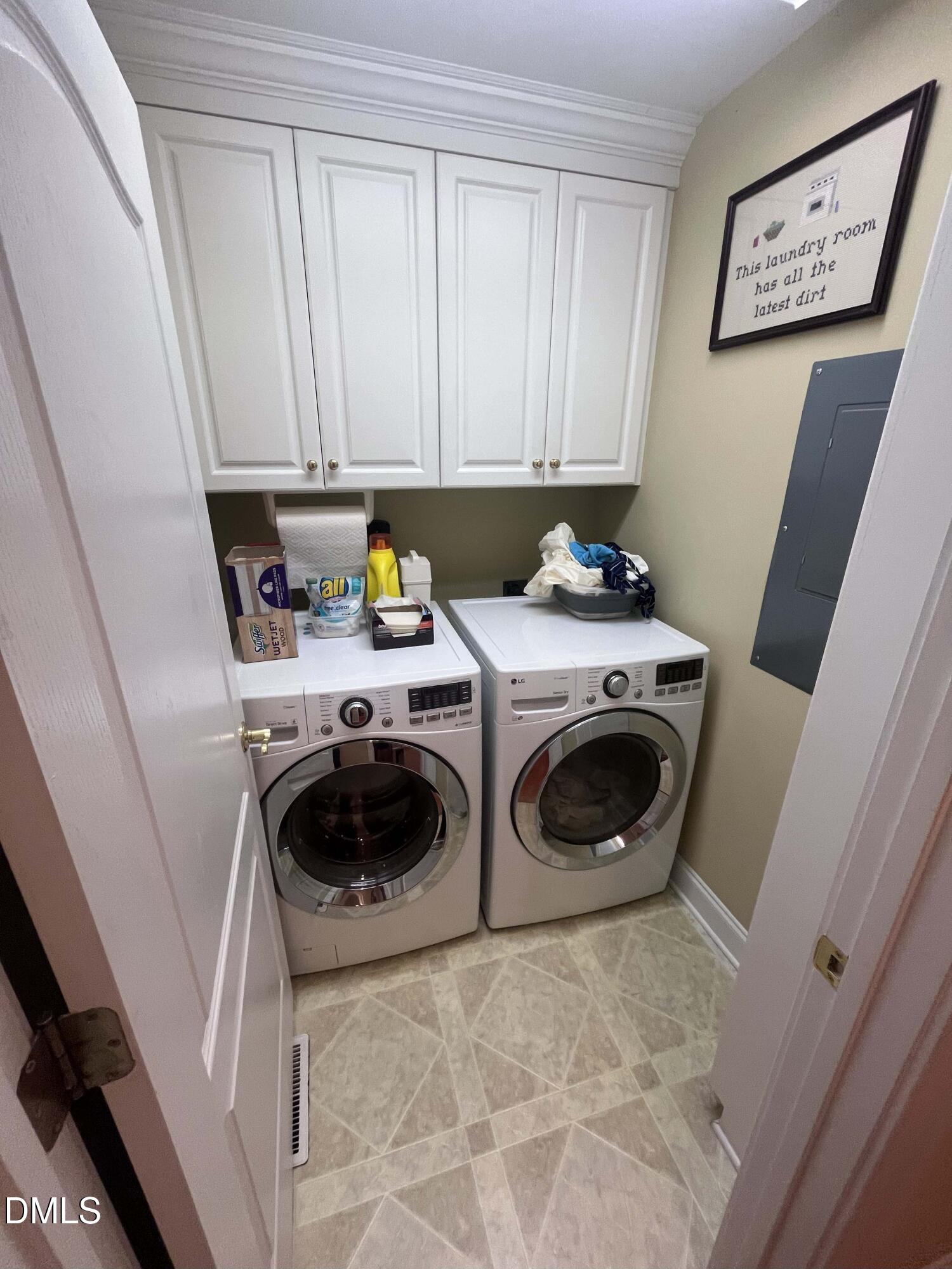 590 Hobson Road Dunn, NC 28334 - Photo 34 of 62 a utility room with dryer and washer
