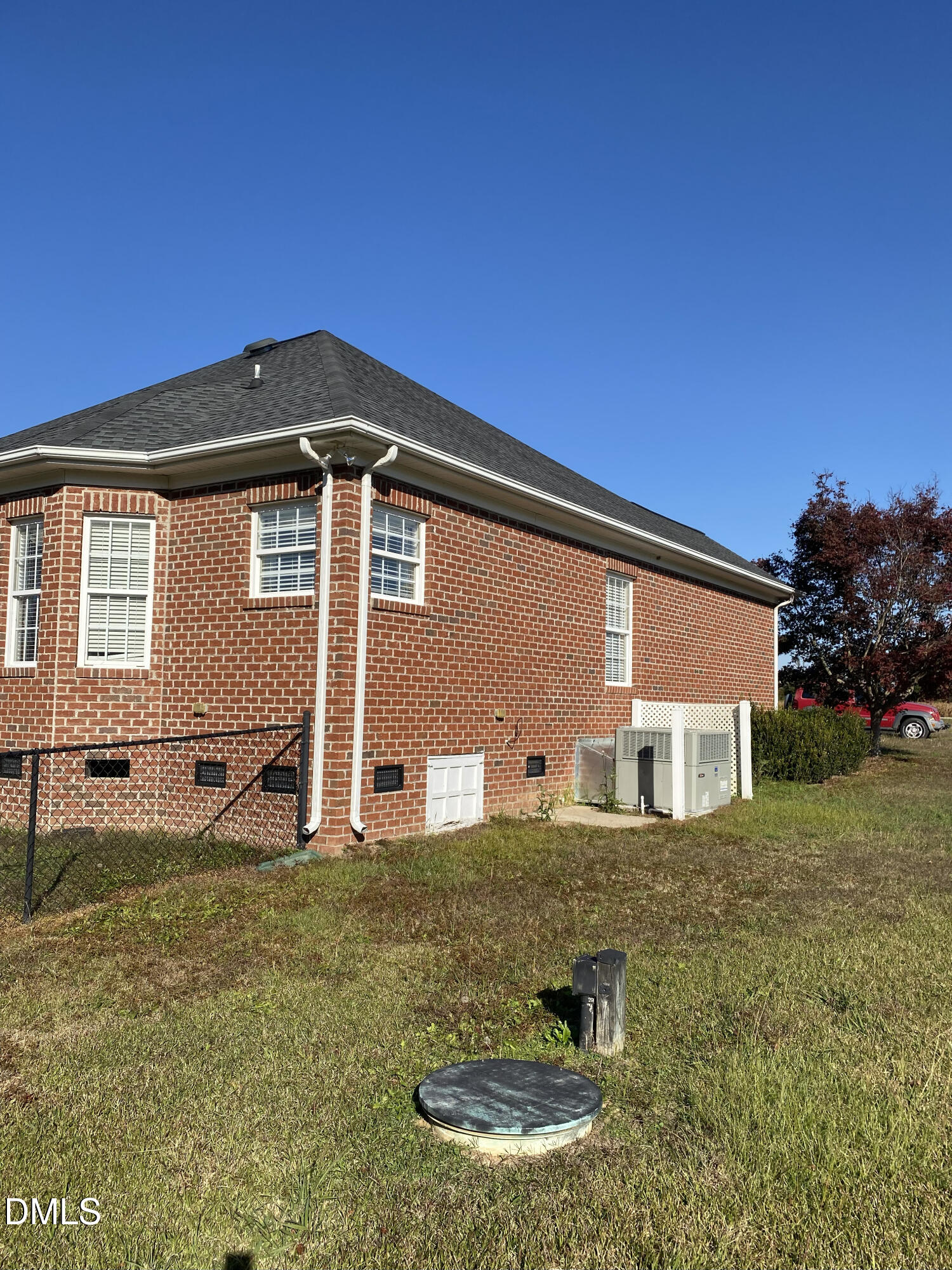 590 Hobson Road Dunn, NC 28334 - Photo 47 of 62 a front view of a house with garden