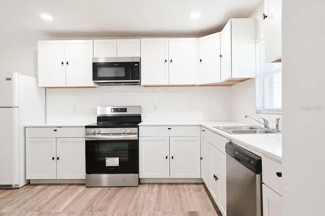 $369,995 | 2244 Menomonee Court, Orlando, FL 32818