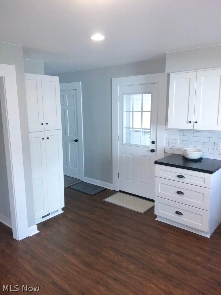 881 Amherst Road Northeast Massillon, OH 44646 - Photo 12 of 33 Gallery Image 12