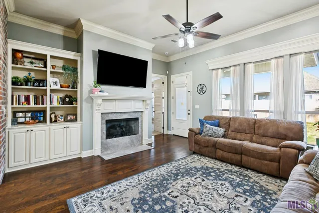 $299,900 | 16929 Benton's Ferry Avenue, Greenwell Springs, LA 70739