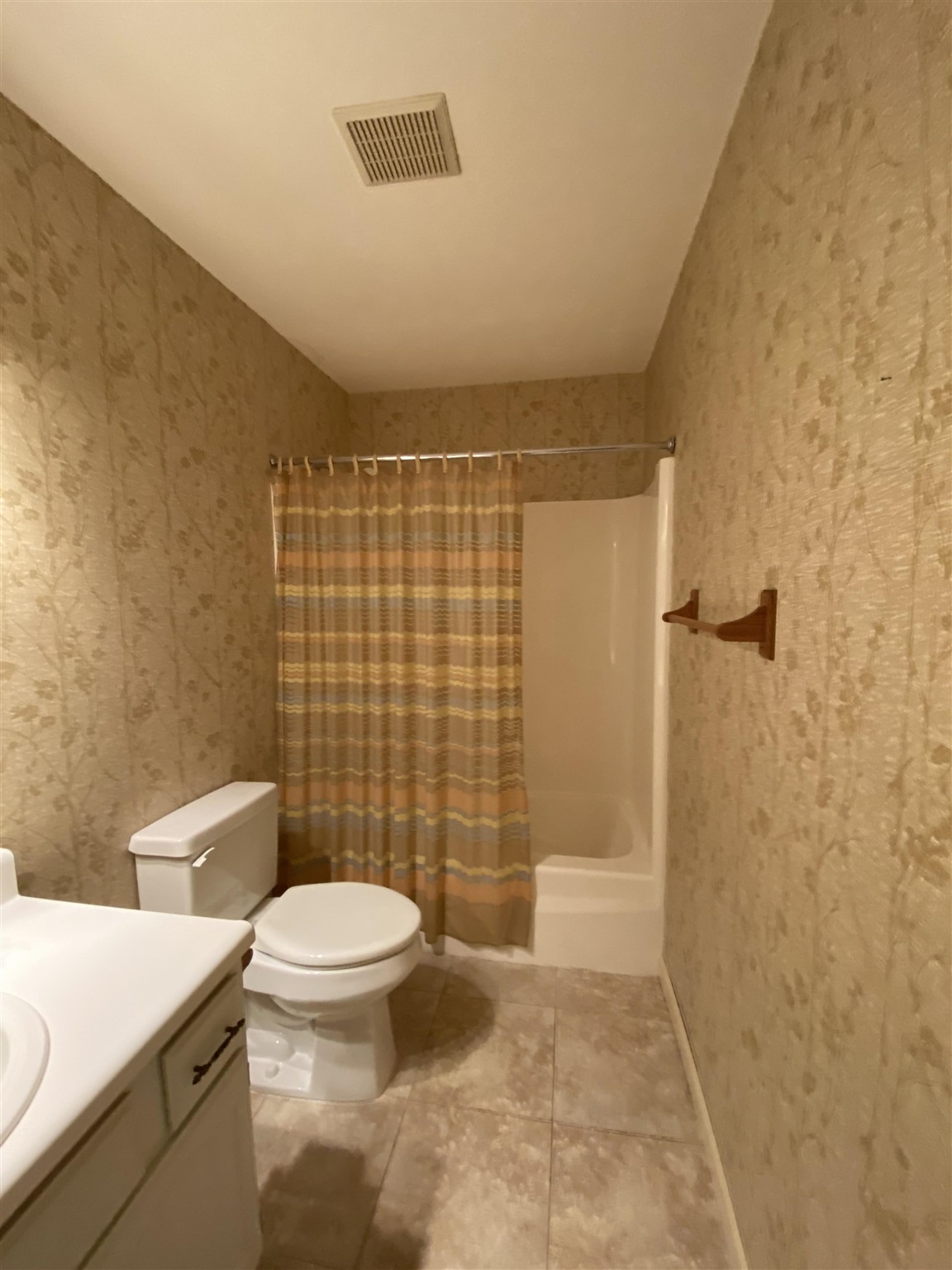 520 Reyling Drive Jasper, IN 47546 - Photo 14 of 16 Gallery Image 14