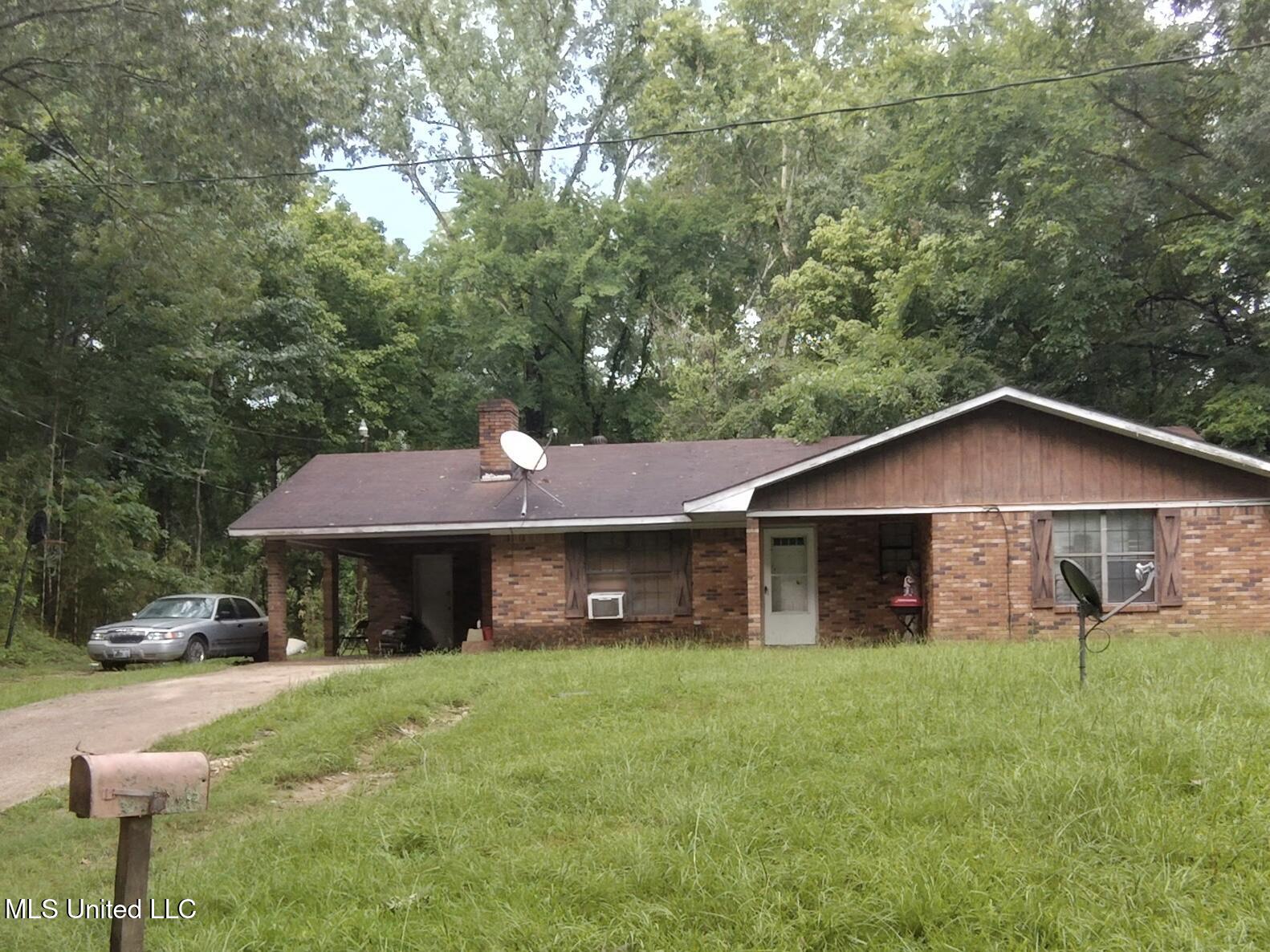 3050 Y Camp Road Port Gibson, MS 39150 - Photo 3 of 7 3050 y Camp Road front2