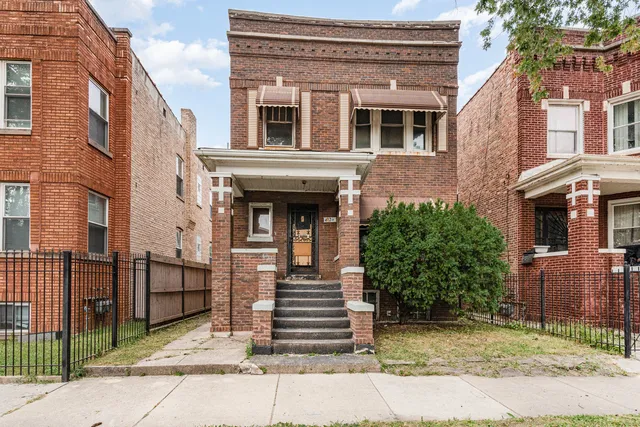 $184,700 | 4920 West Cortez Street, Chicago, IL 60651