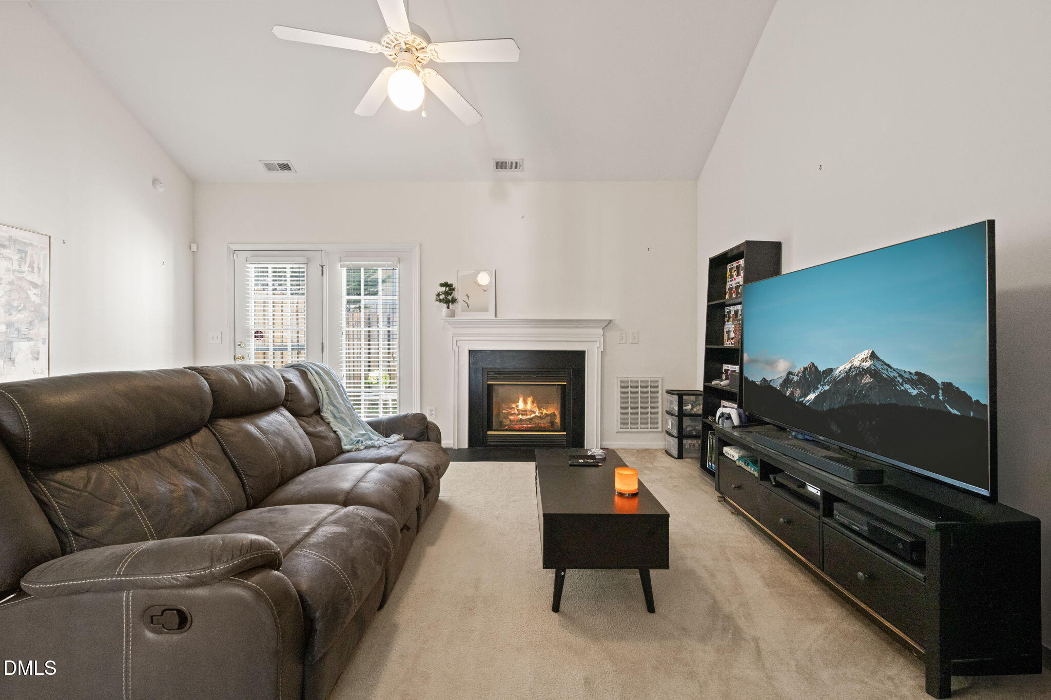 33 Signet Drive Durham, NC 27704 - Photo 4 of 28 Gas fireplace