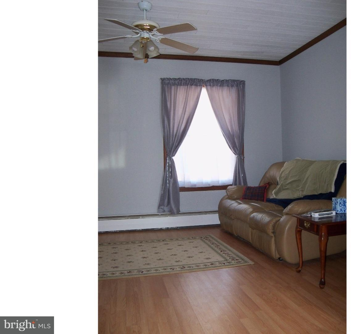 308 Nutt Road Phoenixville, PA 19460 - Photo 2 of 17 Living Room