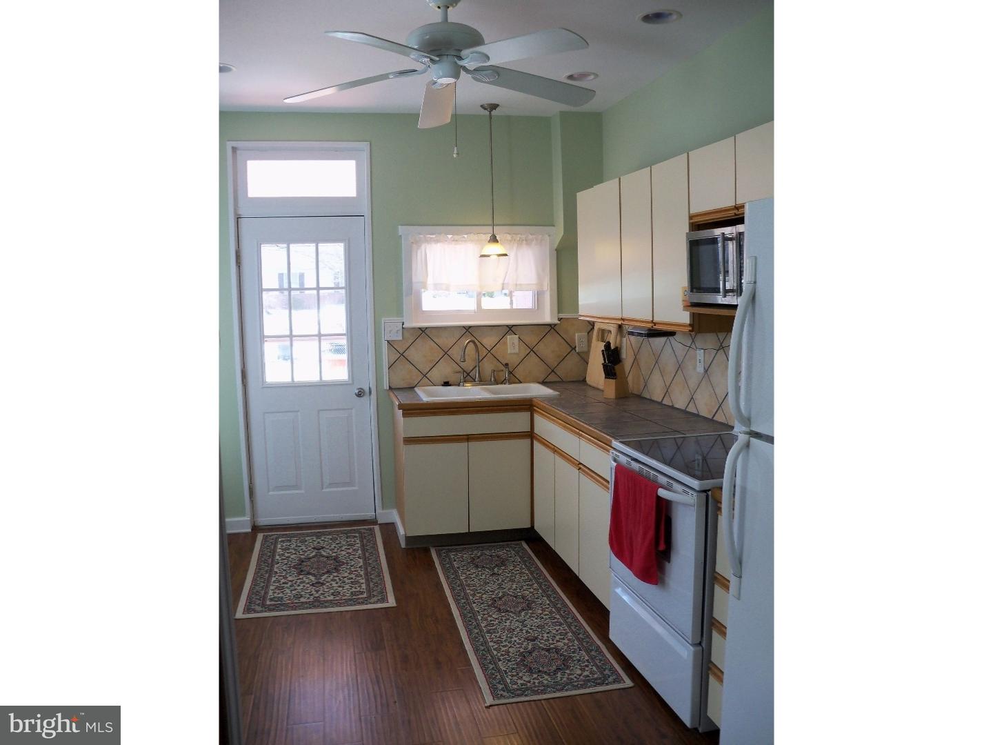 308 Nutt Road Phoenixville, PA 19460 - Photo 8 of 17 Kitchen