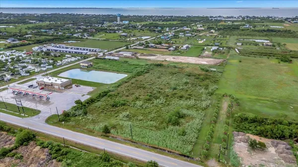 $459,888 | 2250 Farm To Market Road 517, Dickinson, TX 77539