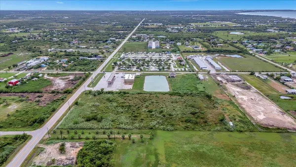 $459,888 | 2250 Farm To Market Road 517, Dickinson, TX 77539