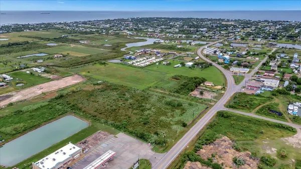 $459,888 | 2250 Farm To Market Road 517, Dickinson, TX 77539