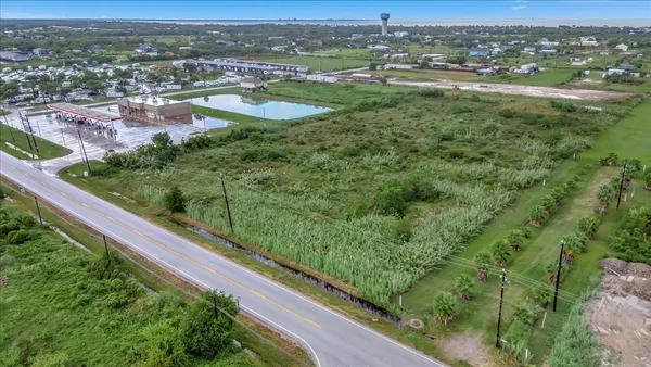 $459,888 | 2250 Farm To Market Road 517, Dickinson, TX 77539