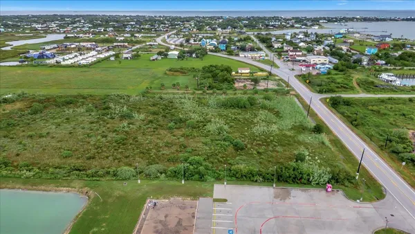 $459,888 | 2250 Farm To Market Road 517, Dickinson, TX 77539