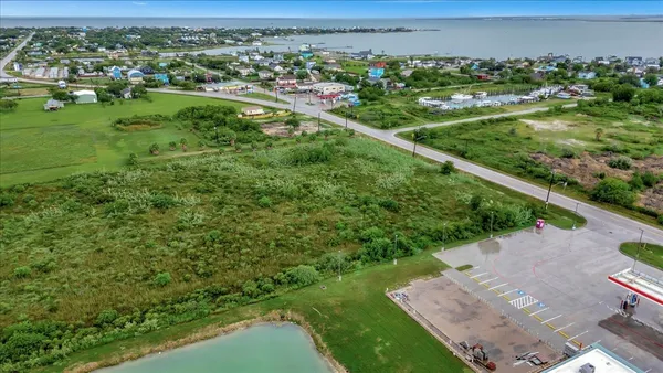 $459,888 | 2250 Farm To Market Road 517, Dickinson, TX 77539