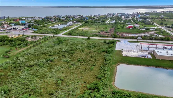 $459,888 | 2250 Farm To Market Road 517, Dickinson, TX 77539