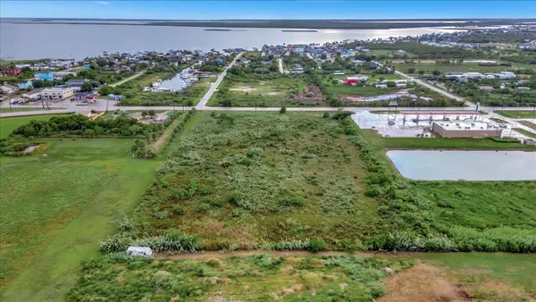 $459,888 | 2250 Farm To Market Road 517, Dickinson, TX 77539