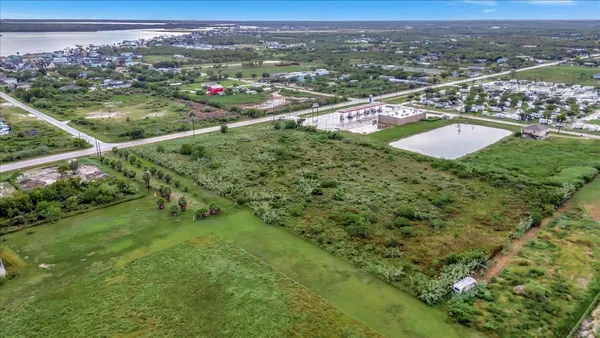 $459,888 | 2250 Farm To Market Road 517, Dickinson, TX 77539