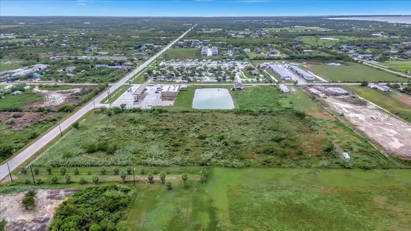 $459,888 | 2250 Farm To Market Road 517, Dickinson, TX 77539