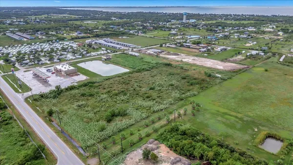 $459,888 | 2250 Farm To Market Road 517, Dickinson, TX 77539