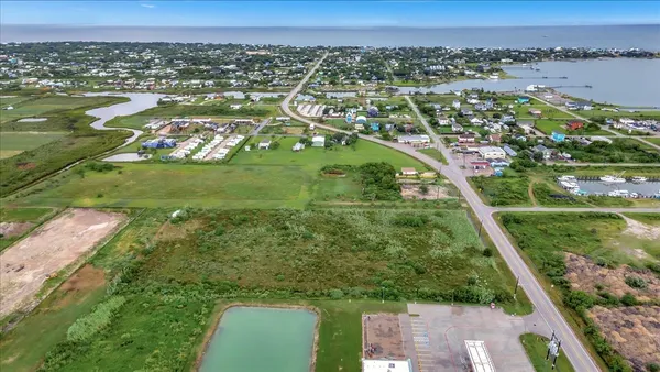 $459,888 | 2250 Farm To Market Road 517, Dickinson, TX 77539