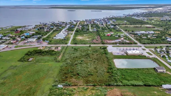 $459,888 | 2250 Farm To Market Road 517, Dickinson, TX 77539