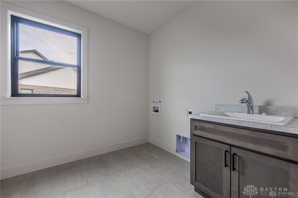 1264 Normandy Rue Dayton, OH 45458 - Photo 24 of 48