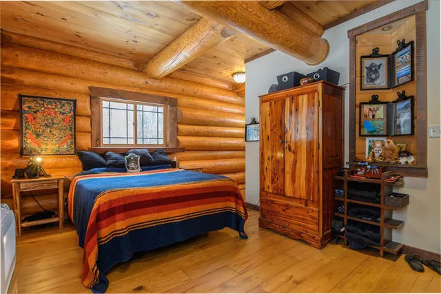 $899,999 | 660 Patch Hill Road, Mount Holly, VT 05730