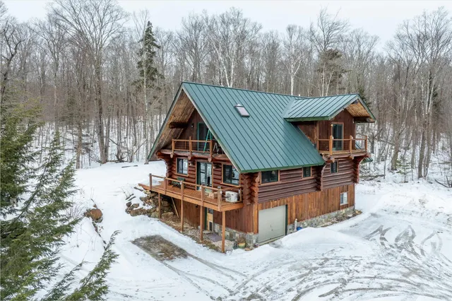 $899,999 | 660 Patch Hill Road, Mount Holly, VT 05730