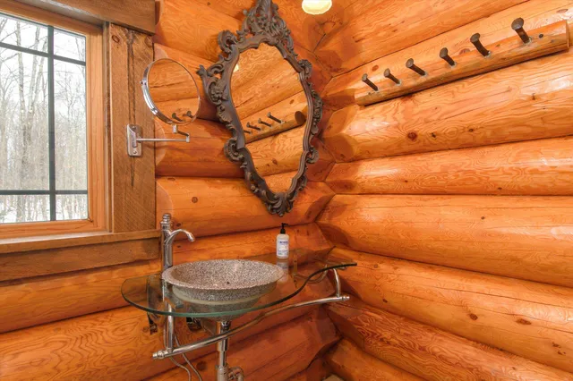 $899,999 | 660 Patch Hill Road, Mount Holly, VT 05730