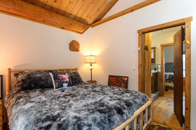 $899,999 | 660 Patch Hill Road, Mount Holly, VT 05730