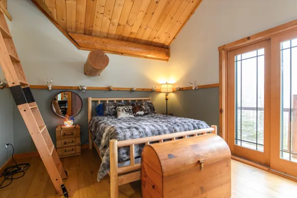 $899,999 | 660 Patch Hill Road, Mount Holly, VT 05730