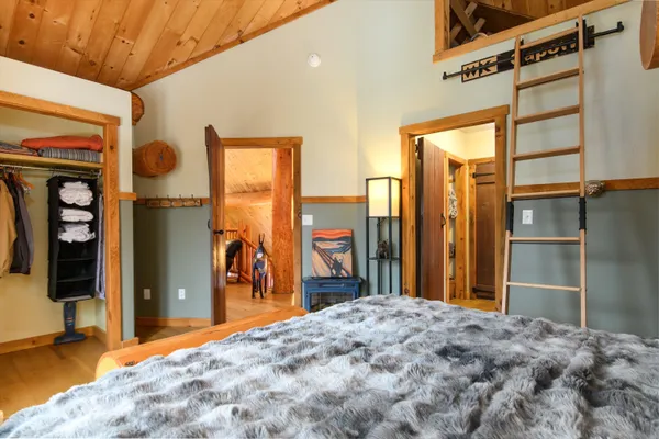 $899,999 | 660 Patch Hill Road, Mount Holly, VT 05730