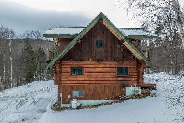 $899,999 | 660 Patch Hill Road, Mount Holly, VT 05730