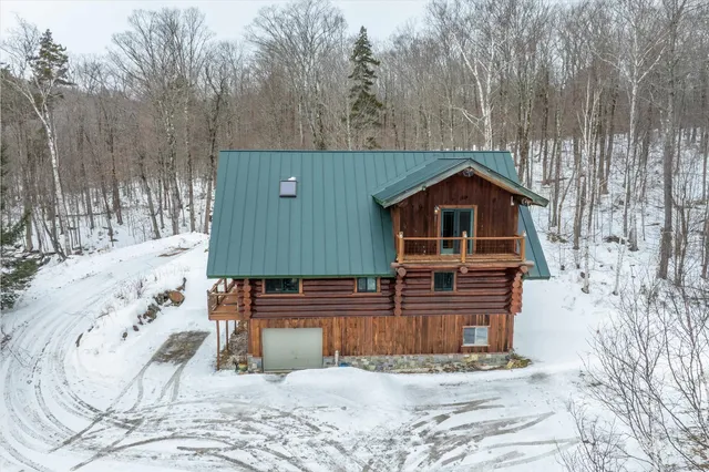 $899,999 | 660 Patch Hill Road, Mount Holly, VT 05730