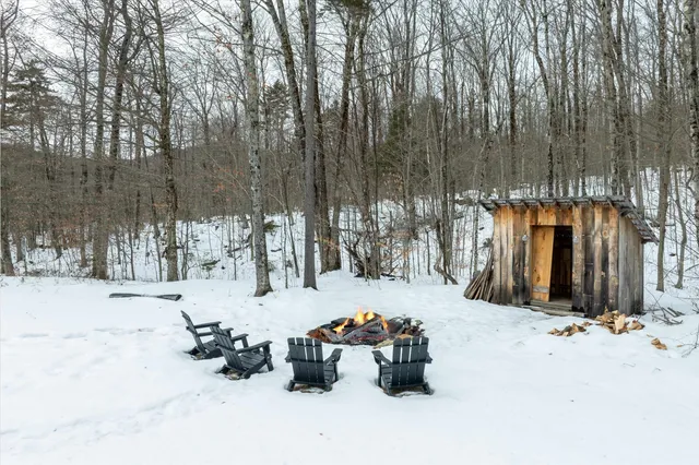 $899,999 | 660 Patch Hill Road, Mount Holly, VT 05730