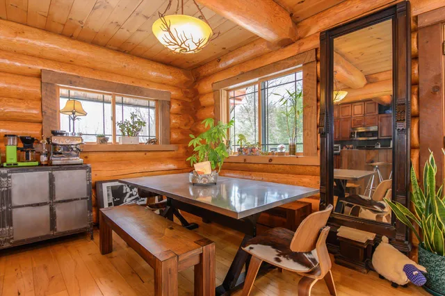 $899,999 | 660 Patch Hill Road, Mount Holly, VT 05730