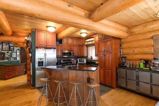 $899,999 | 660 Patch Hill Road, Mount Holly, VT 05730