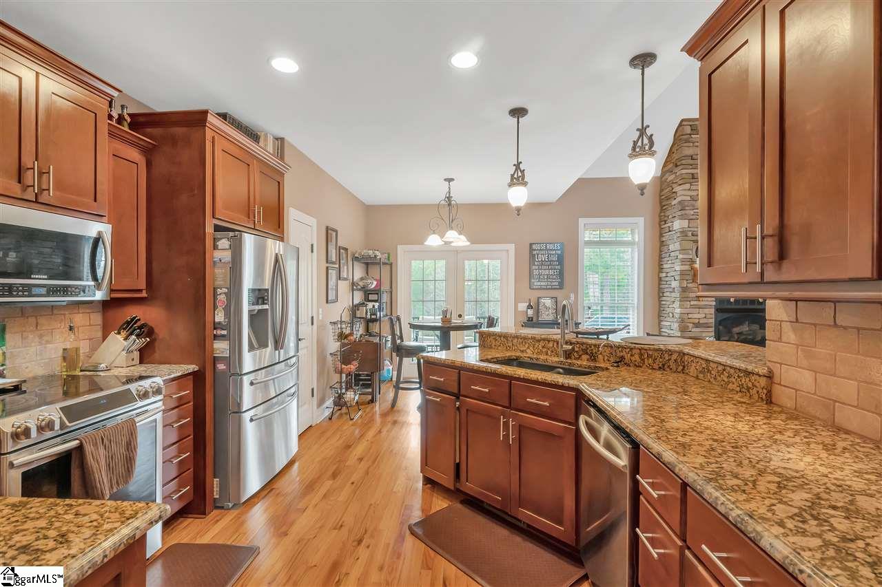 108 Bay Tree Court Inman, SC 29349 - Photo 7 of 26