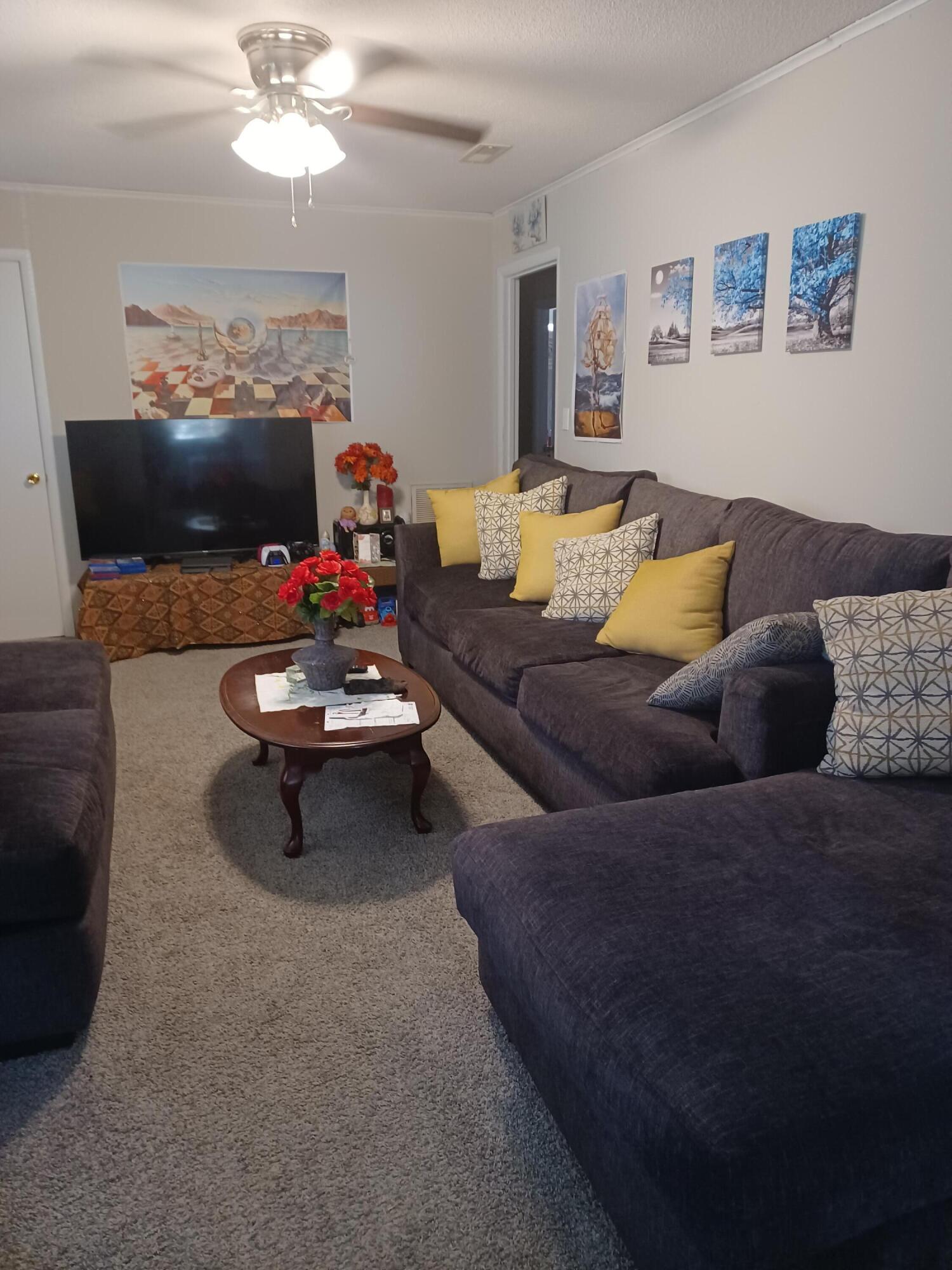 166 Gant Road Reevesville, SC 29471 - Photo 2 of 32 DSC_3840