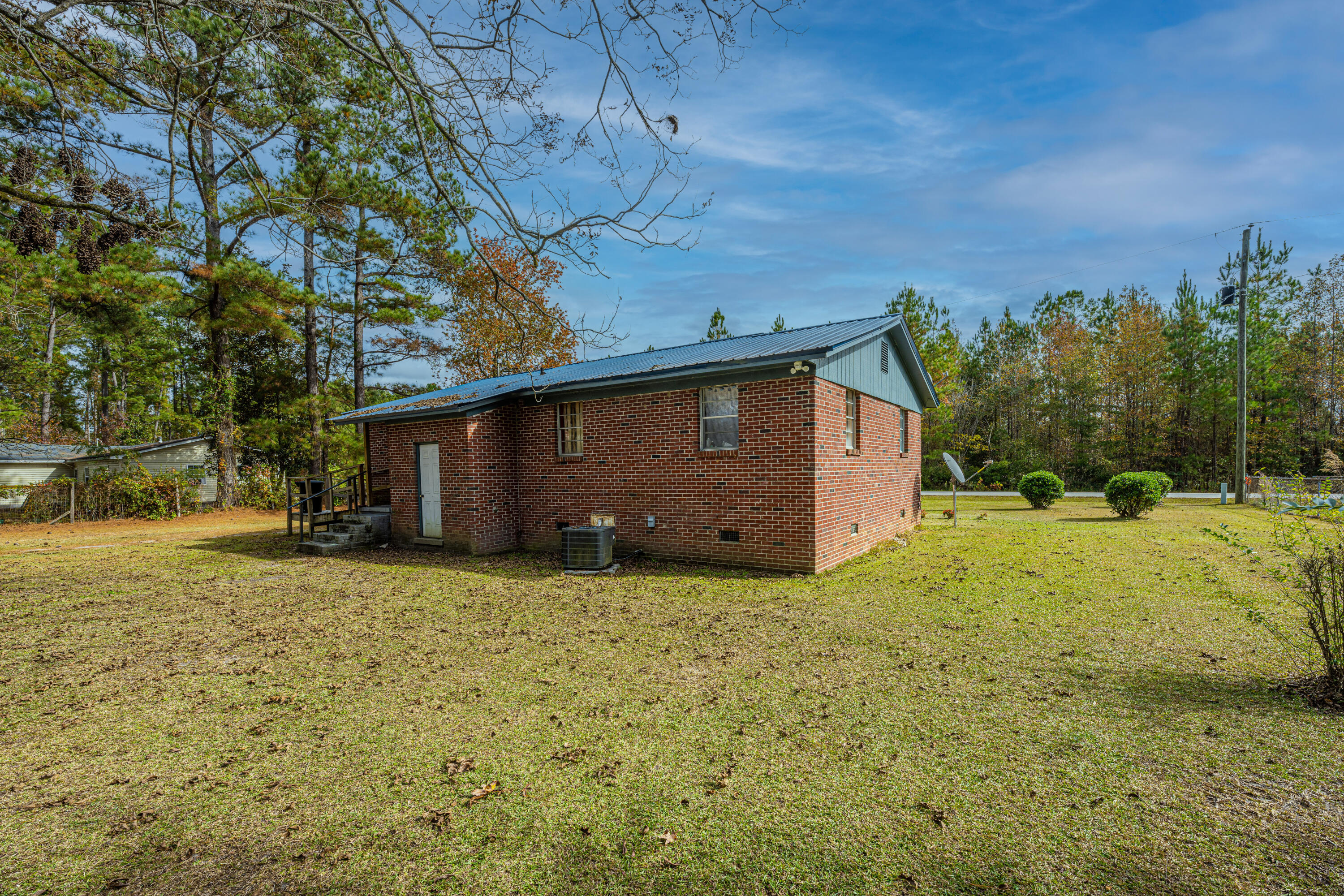 166 Gant Road Reevesville, SC 29471 - Photo 11 of 32 DSC_3862