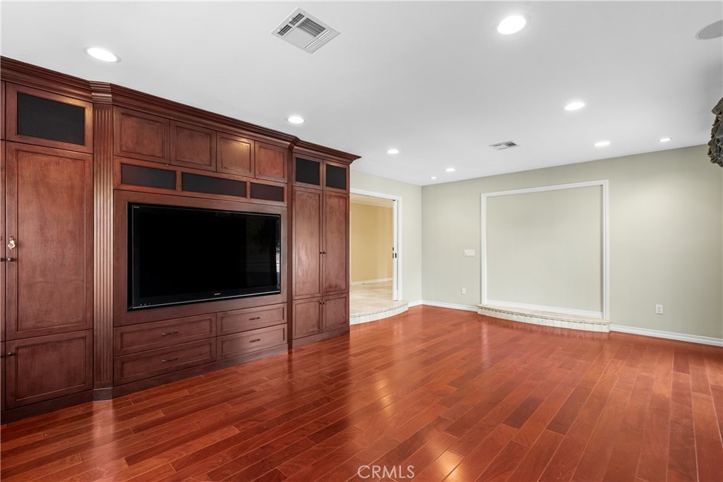 4421 Rochelle Place Encino, CA 91316 - Photo 11 of 73