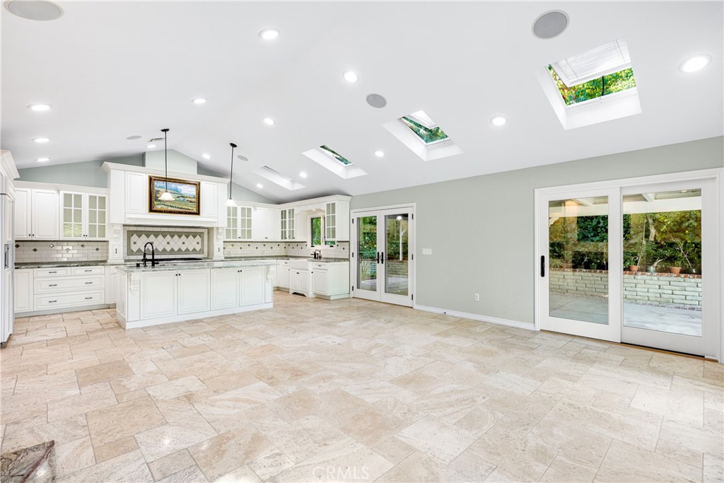 4421 Rochelle Place Encino, CA 91316 - Photo 30 of 73