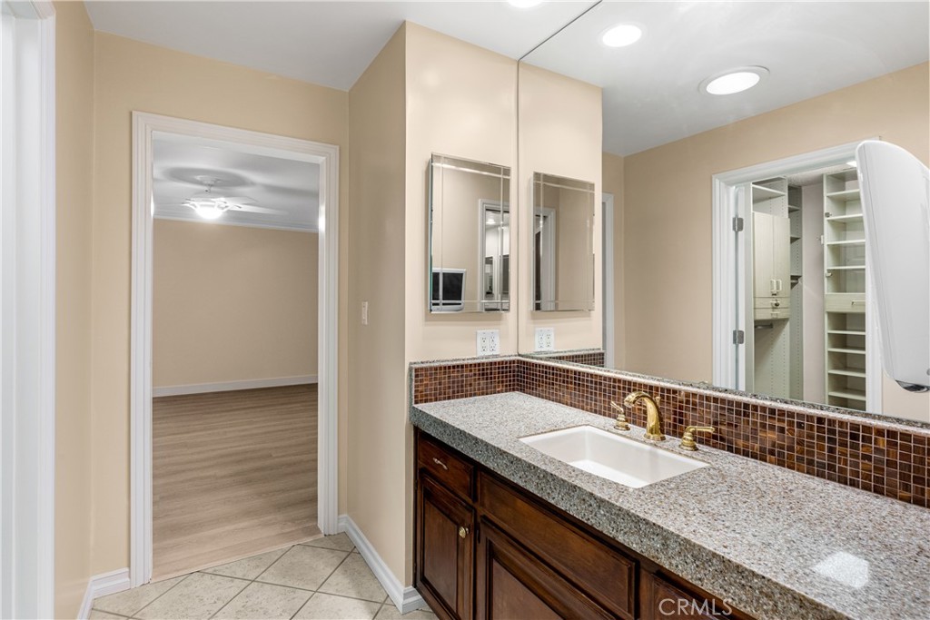 4421 Rochelle Place Encino, CA 91316 - Photo 43 of 73