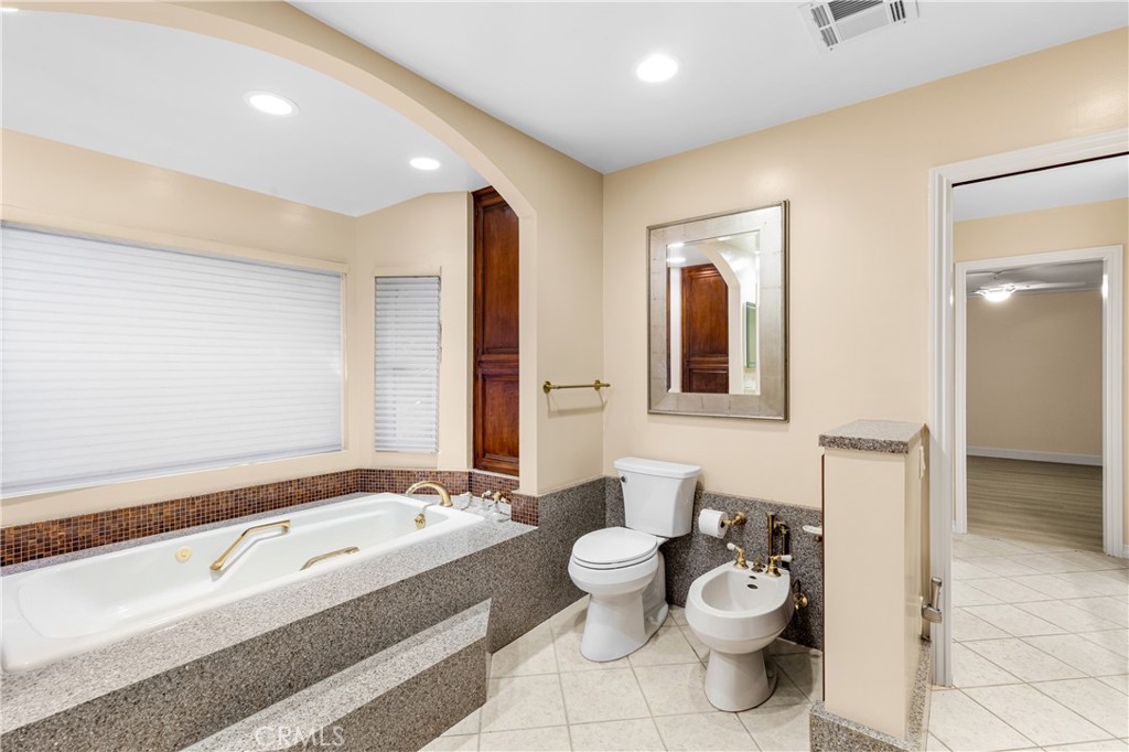 4421 Rochelle Place Encino, CA 91316 - Photo 45 of 73