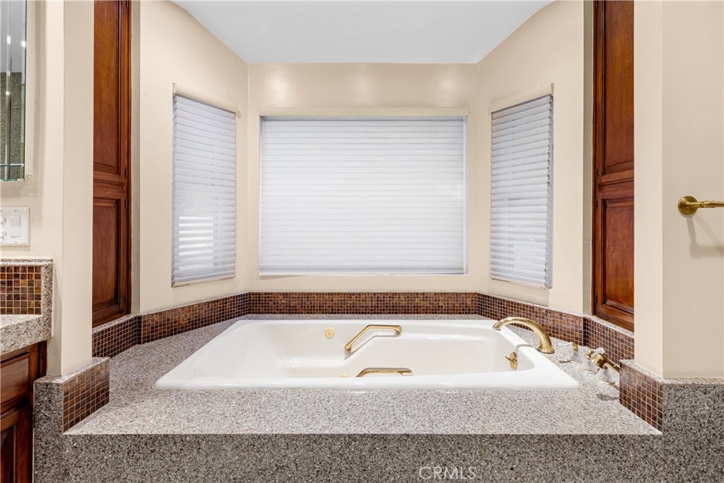 4421 Rochelle Place Encino, CA 91316 - Photo 49 of 73