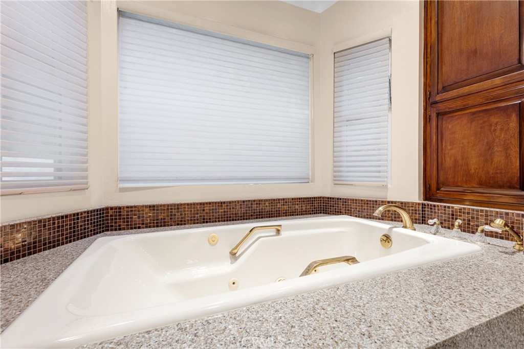 4421 Rochelle Place Encino, CA 91316 - Photo 50 of 73