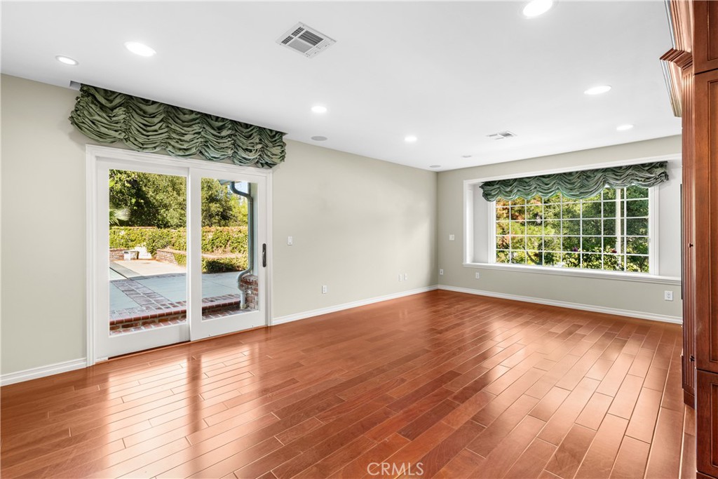 4421 Rochelle Place Encino, CA 91316 - Photo 9 of 73