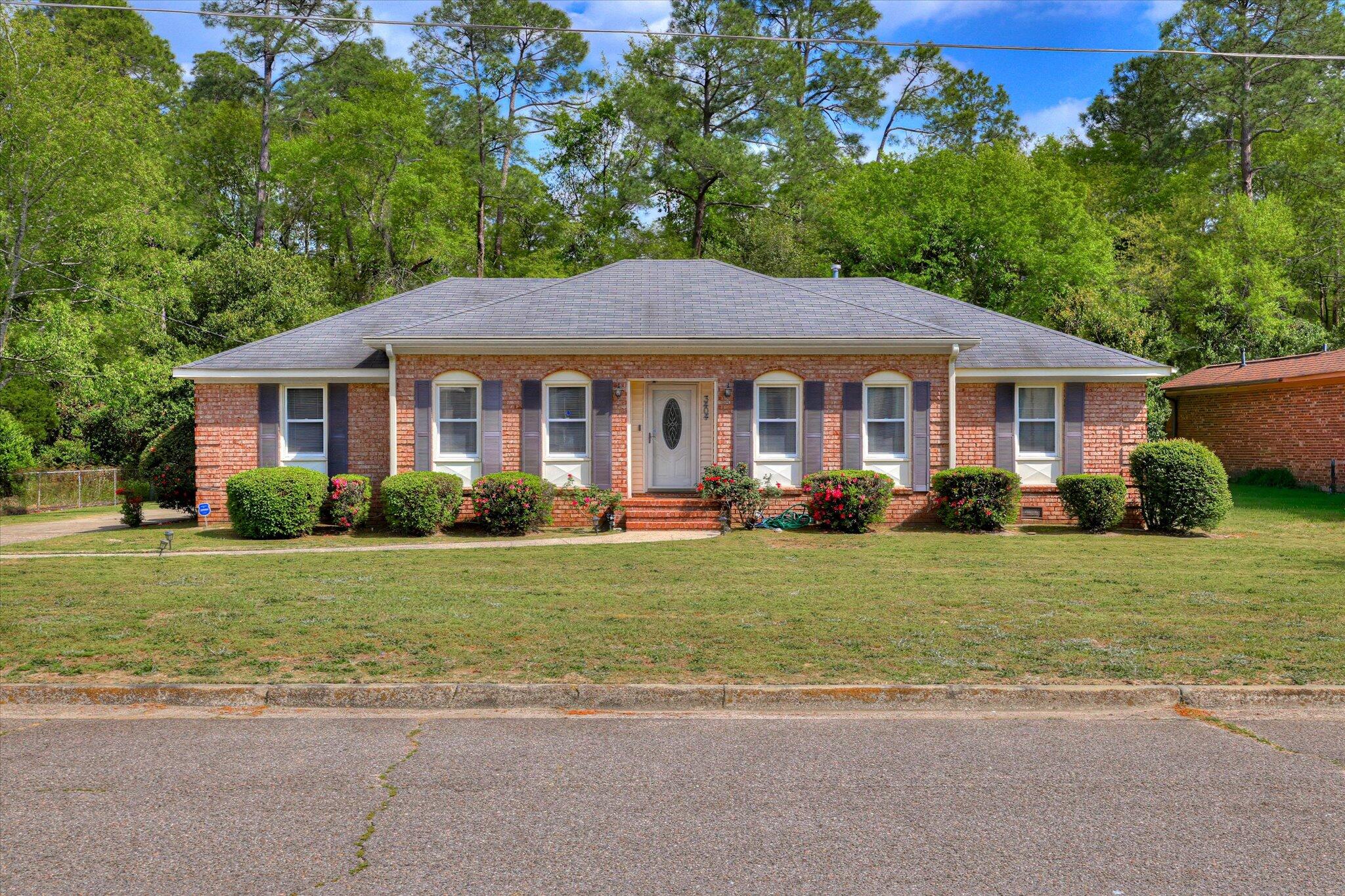 3404 Sutton Place Augusta, GA 30906 - Photo 1 of 21 Front