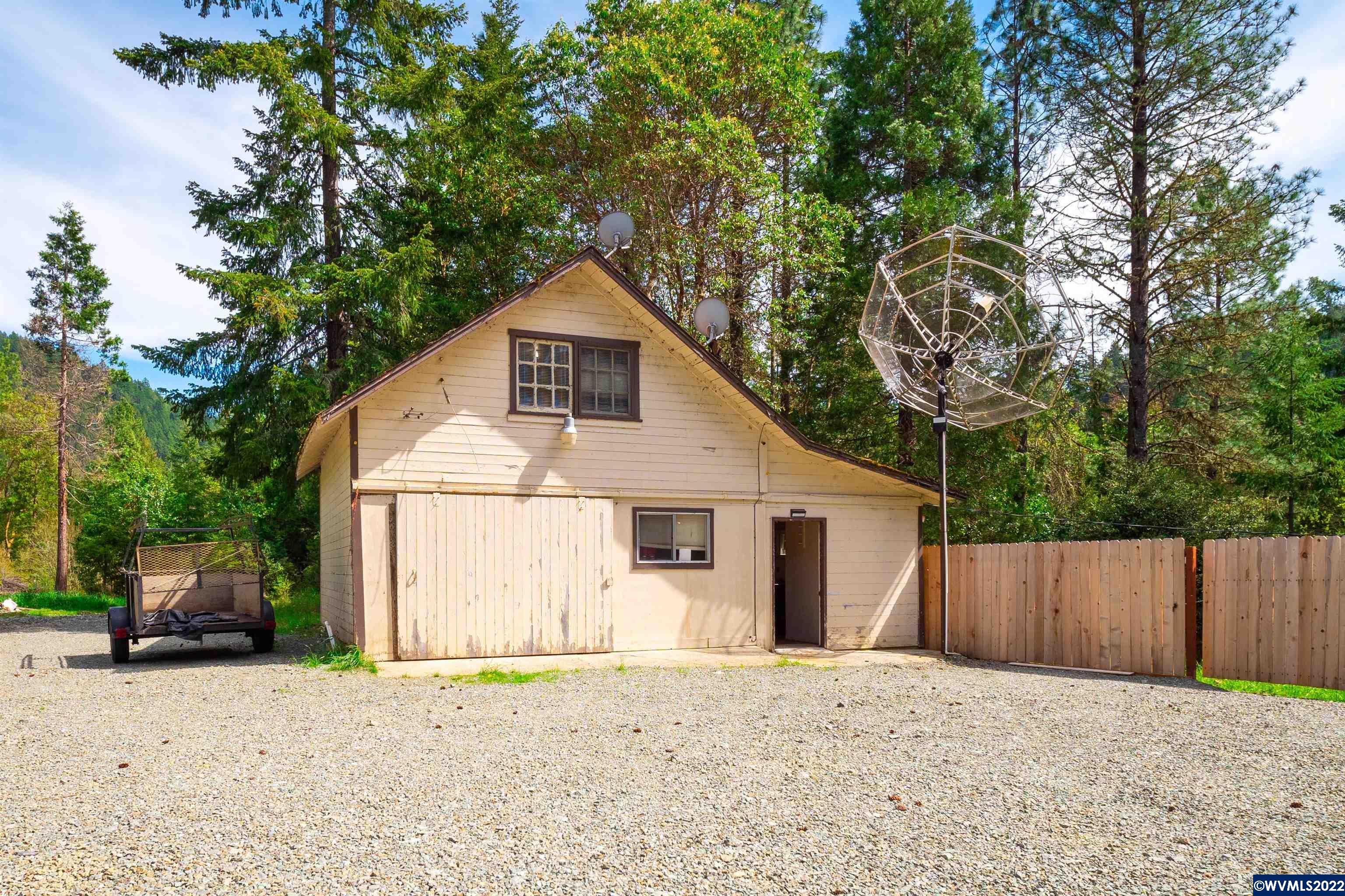 9400 Upper Cow Creek Road Azalea, OR 97410 - Photo 10 of 32