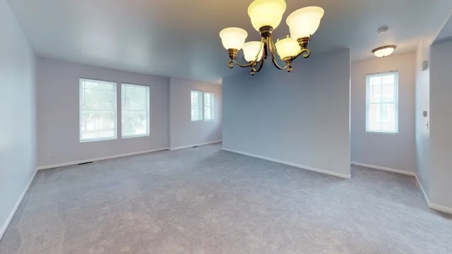 $3,600 | 2102 South Crambourne Way, Arlington Heights, IL 60005